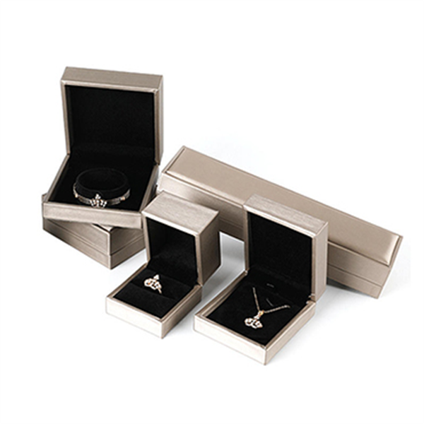 Simple Jewelry Gift Box